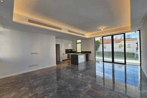 2 bedrooms Apartment in Limassol, Cyprus No. 56153