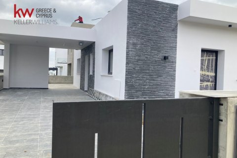 3 bedrooms Townhouse in Tseri, Nicosia, Cyprus No. 39797
