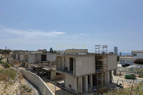 3 bedrooms Villa in Mouttagiaka, Limassol, Cyprus No. 53672