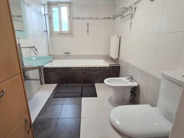 5 bedrooms Villa in Kalo Chorio, Limassol, Cyprus No. 54125