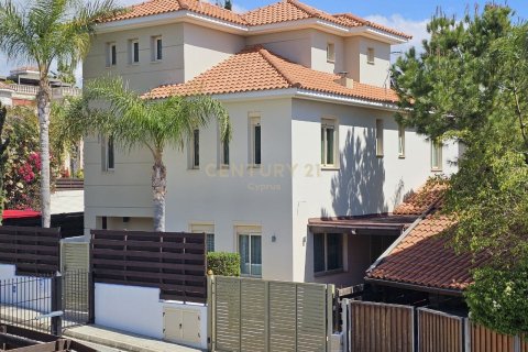 5 bedrooms Villa in Pyrgos, Limassol, Cyprus No. 54212