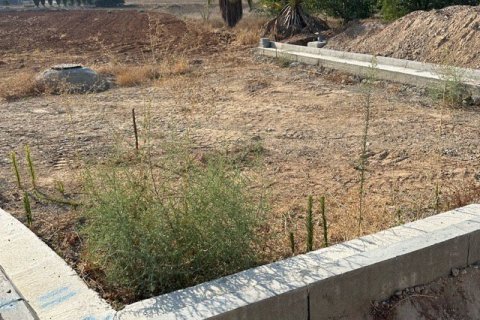 414m2 Terrain à Agios Nikolaos, Paphos, Chypre No. 56760