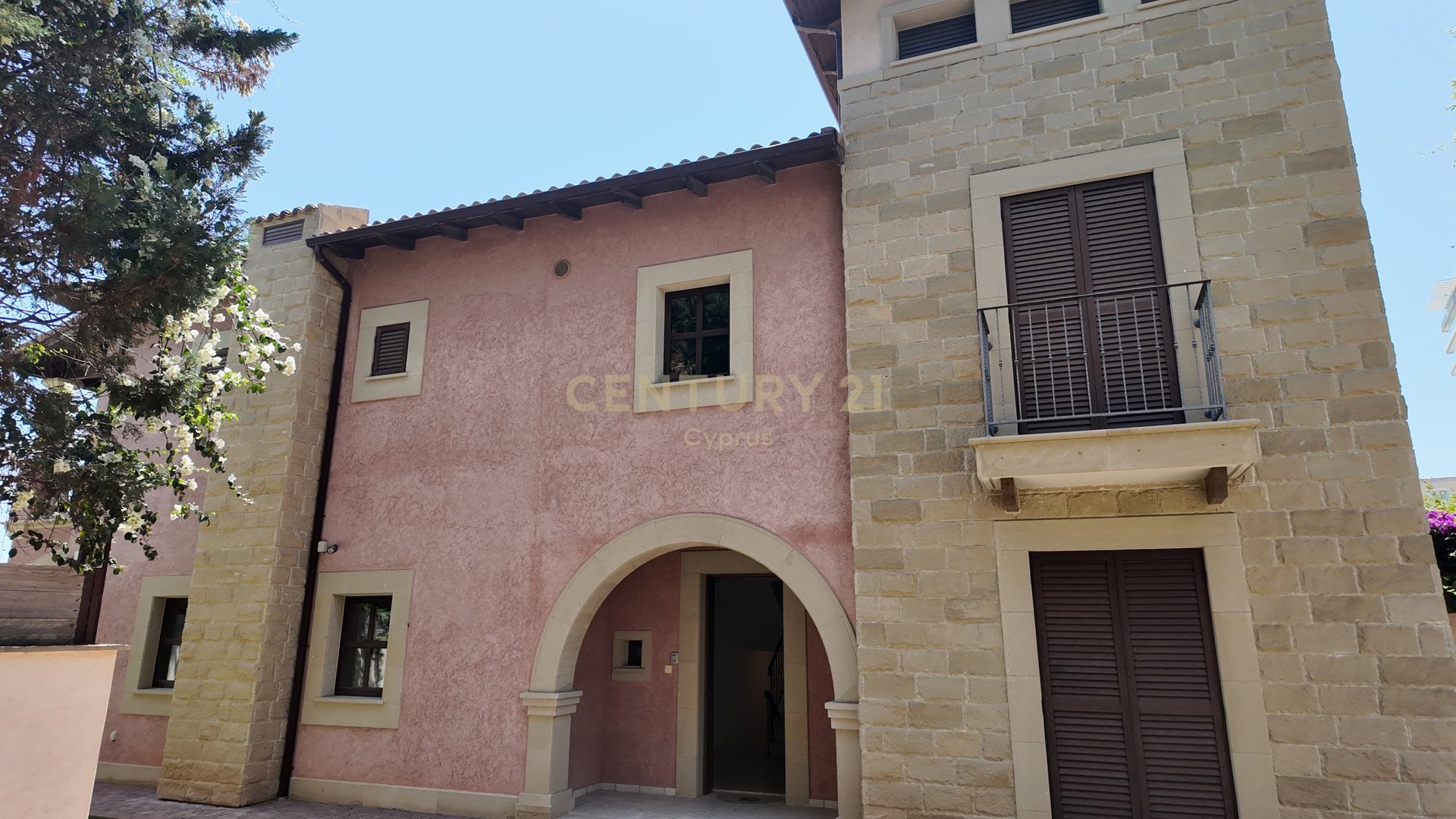 6 bedrooms Villa in Agios Tychonas, Limassol, Cyprus No. 53753