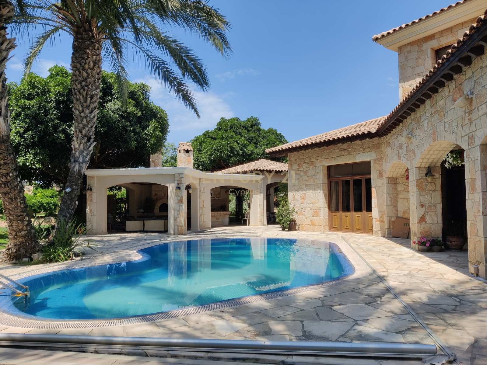 5 chambres Villa à Ypsonas, Limassol, Chypre No. 54057