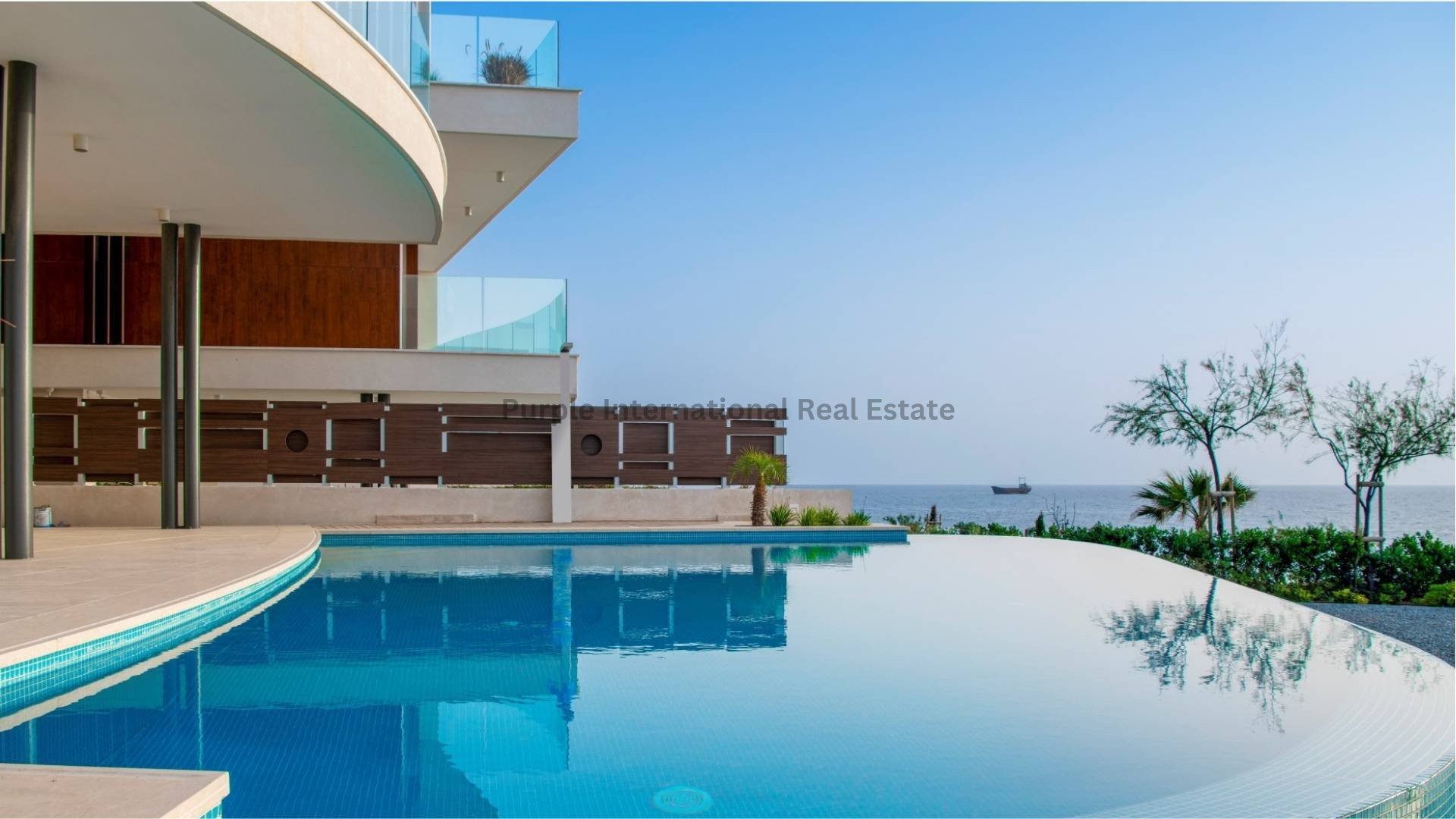 6 bedrooms Villa in Chloraka, Paphos, Cyprus No. 57509