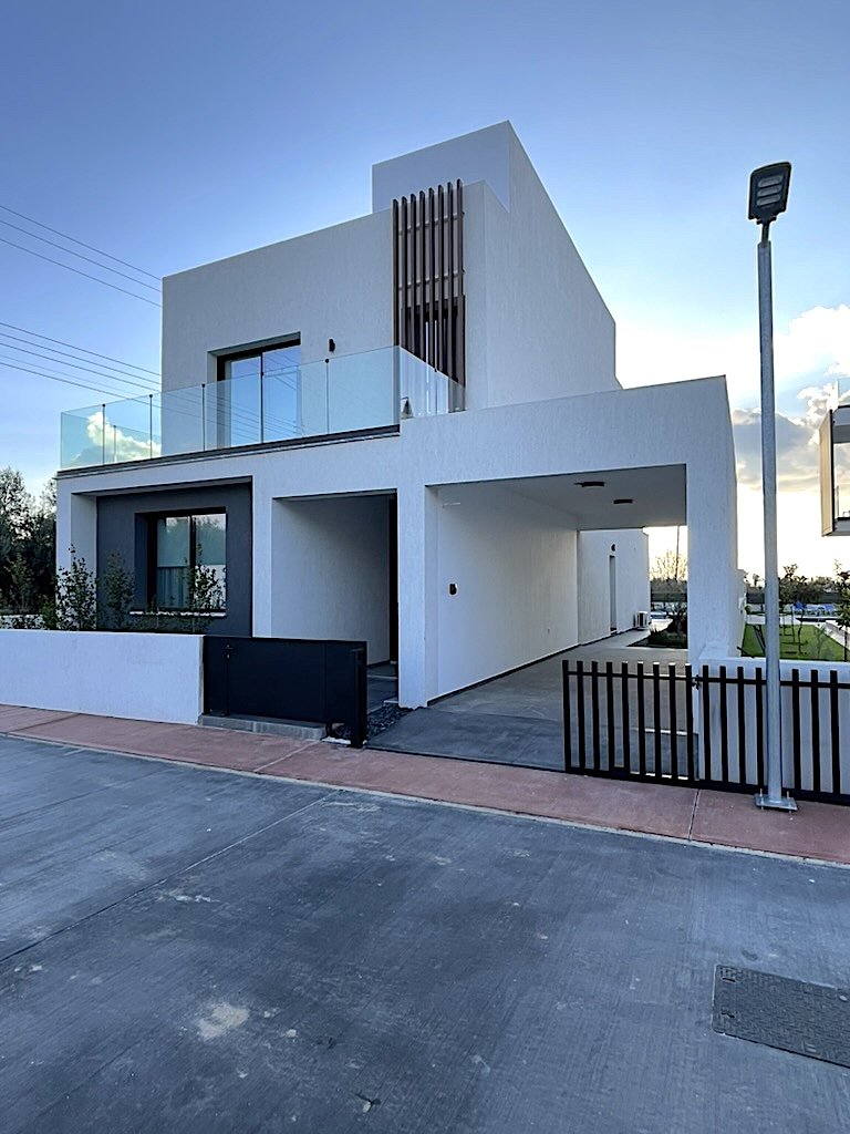 4 bedrooms Villa in Paphos, Cyprus No. 35772