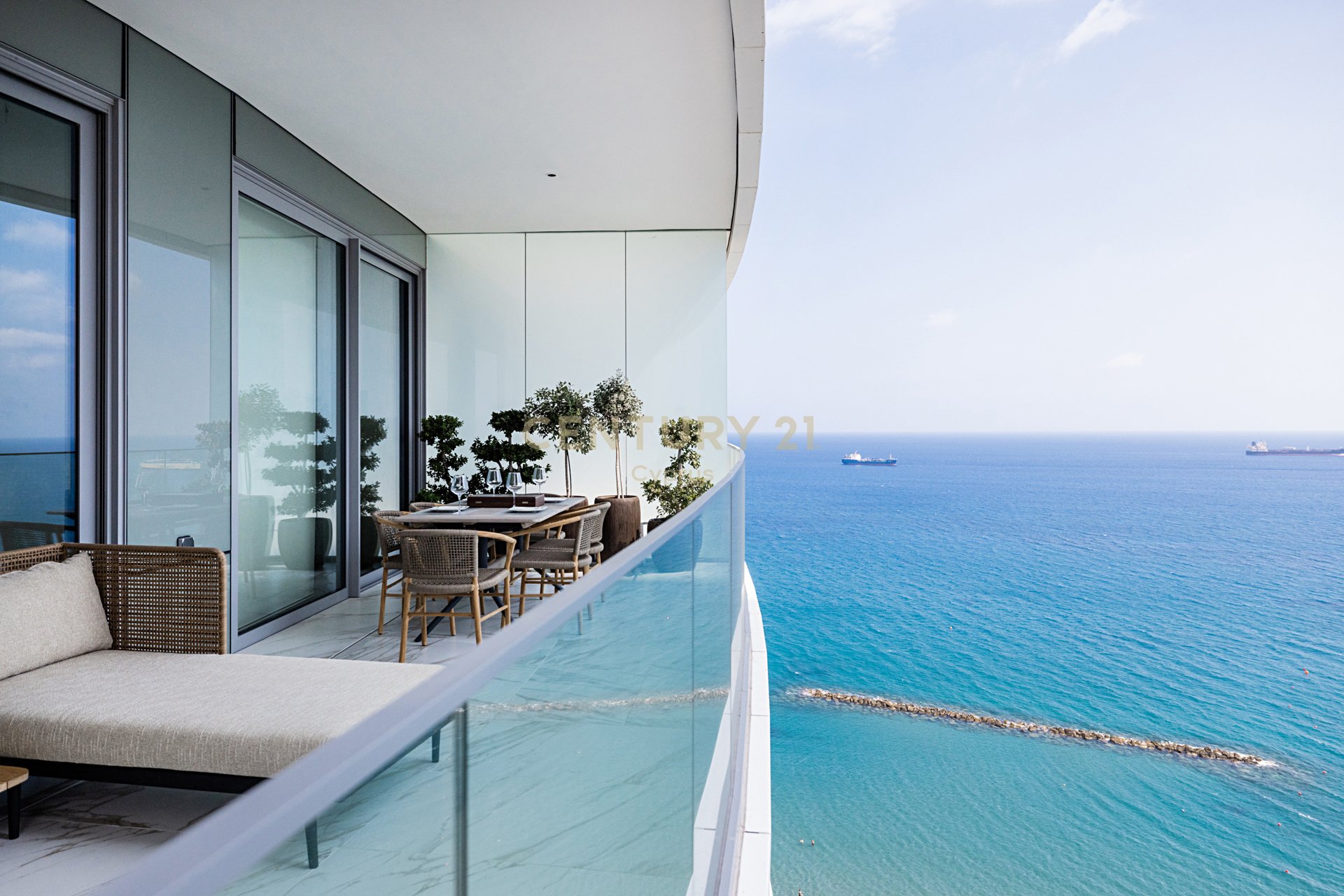 2 bedrooms Apartment in Limassol, Cyprus No. 53793