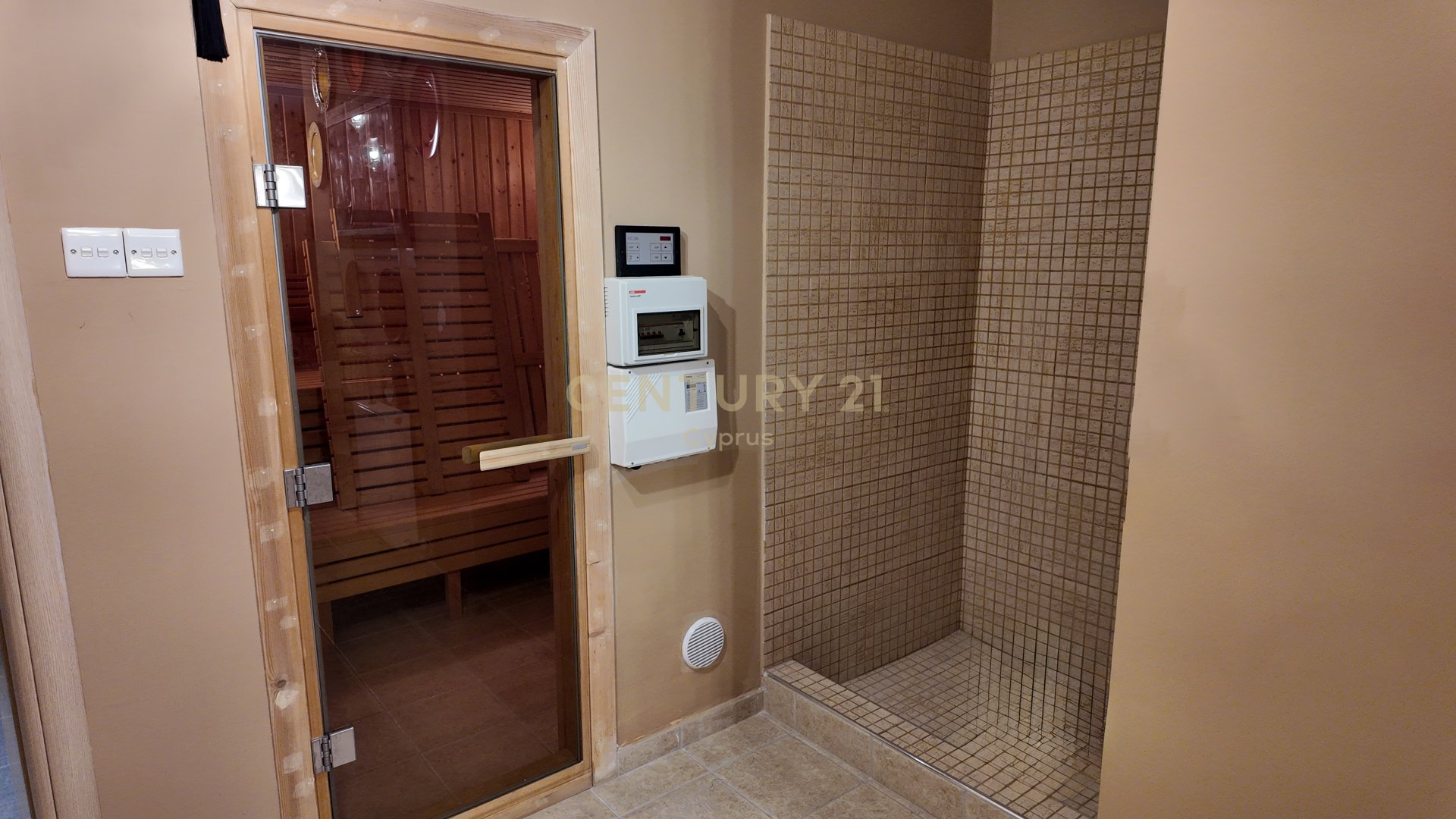 4 bedrooms Villa in Agios Athanasios, Limassol, Cyprus No. 54155