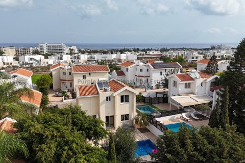 3 bedrooms Villa in Protaras, Ammochostos, Cyprus No. 39249