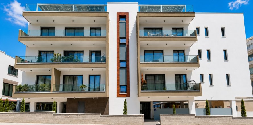 3 bedrooms Penthouse in Paphos,  No. 57365
