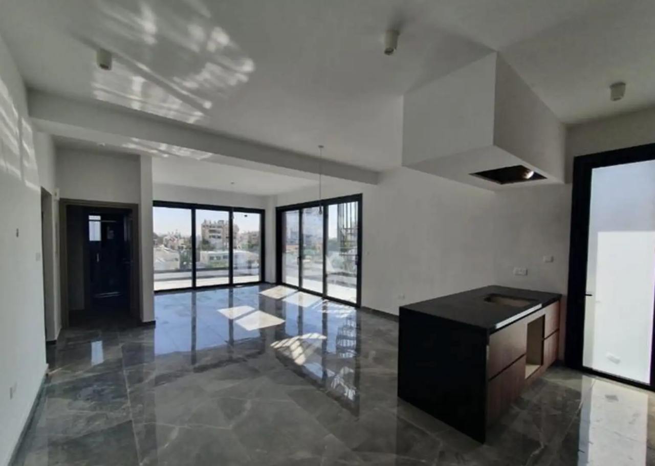 3 dormitorios Apartamento en Agios Georgios, Limassol, Chipre No. 37142
