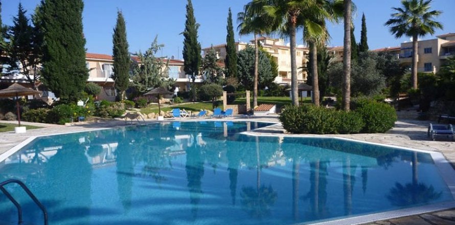 3 bedrooms Townhouse in Moutallos, Paphos,  No. 54631
