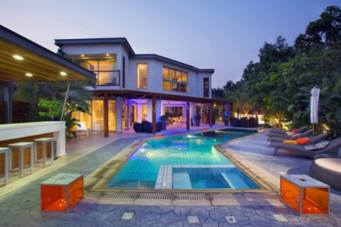 3 bedrooms Villa in Pyrgos, Limassol, Cyprus No. 27616