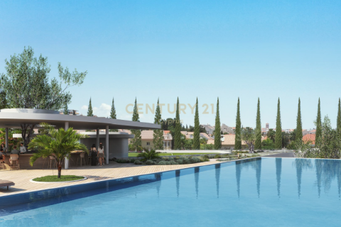 6 bedrooms Penthouse in Germasogeia, Limassol, Cyprus No. 53701