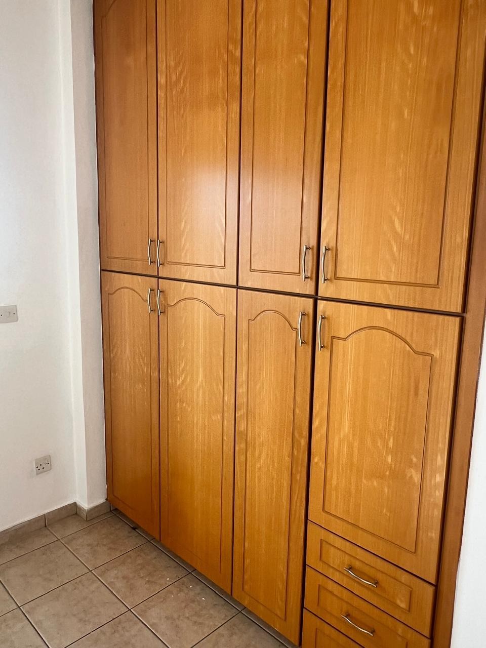 Квартира с 15 спальнями в Хлорака, Пафос, Кипр № 57488