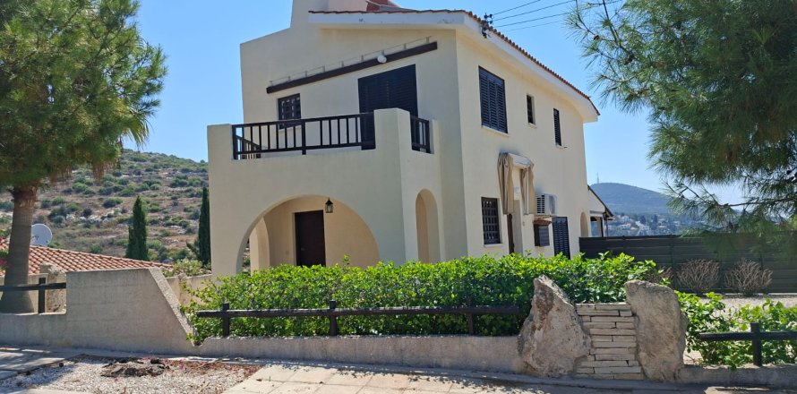 3 dormitorios Villa en Paphos,  No. 56617