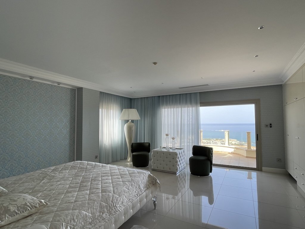 6 chambres Villa à Pegeia, Paphos, Chypre No. 33008