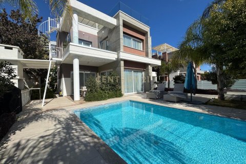 3 bedrooms Villa in Mouttagiaka, Limassol, Cyprus No. 54244