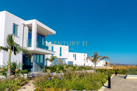 3 bedrooms Villa in Coral Bay, Pegeia, Paphos, Cyprus No. 55911