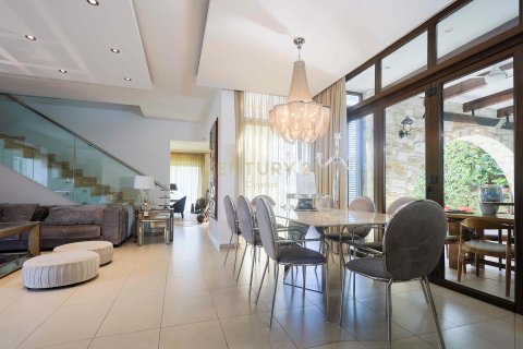 4 bedrooms Villa in Larnaca, Larnaka, Cyprus No. 54055