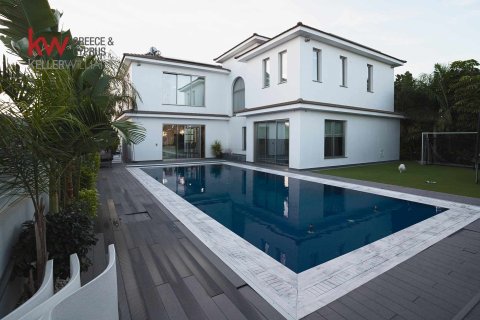 5 bedrooms Villa in Oroklini, Larnaka, Cyprus No. 51042