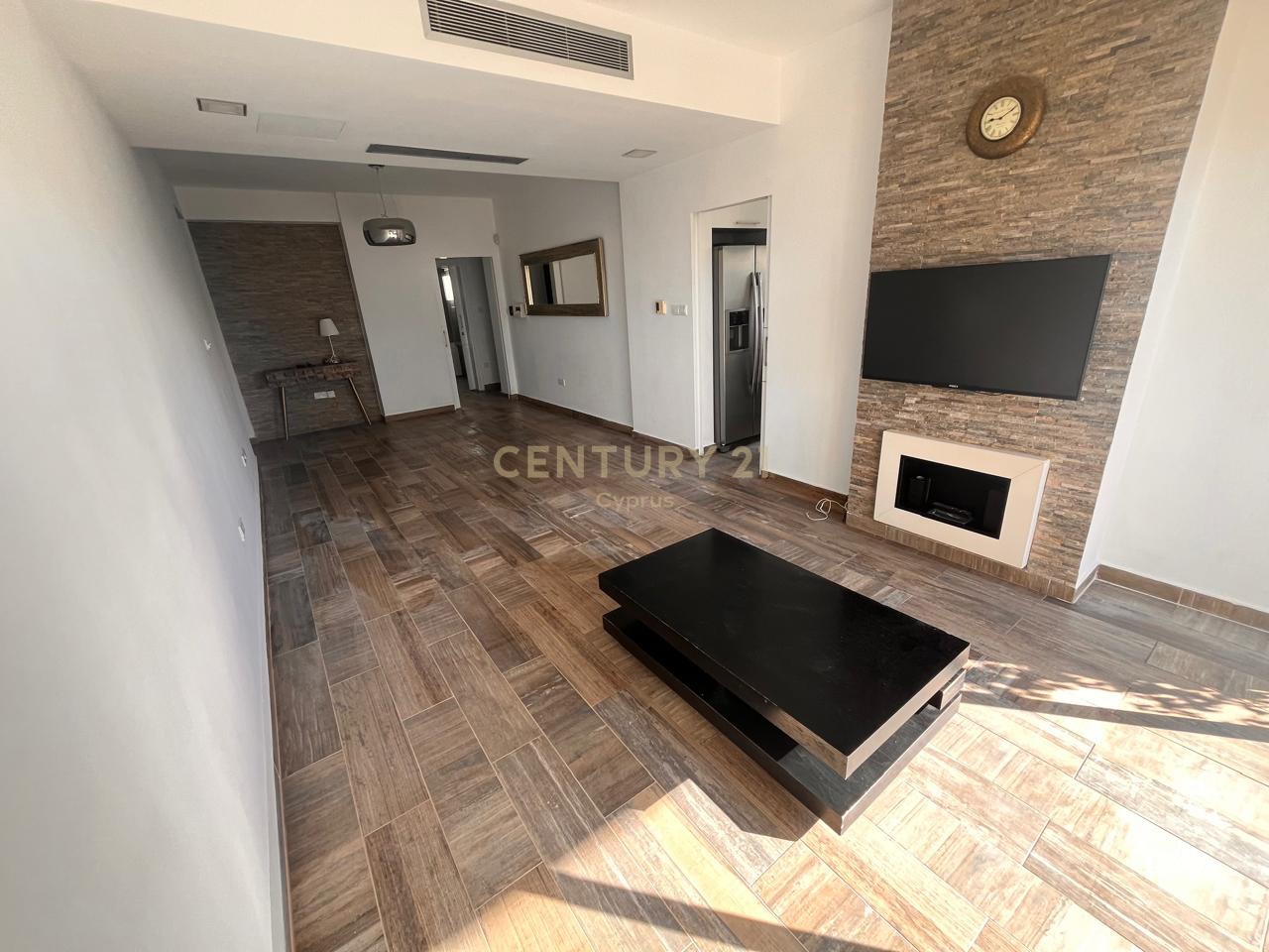 3 dormitorios Apartamento en Germasogeia, Limassol, Chipre No. 53513