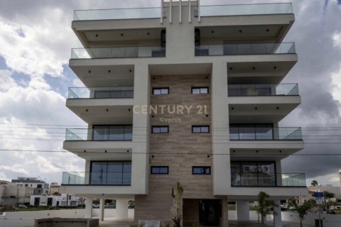 2 bedrooms Apartment in Larnaca, Larnaka, Cyprus No. 53553