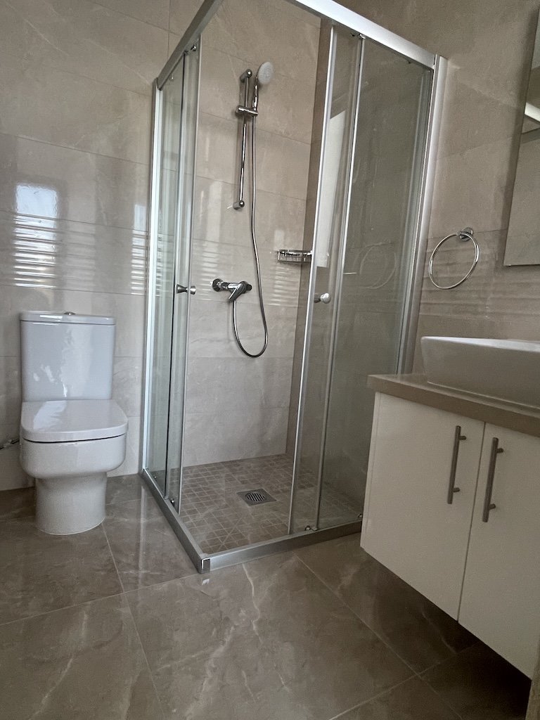 3 dormitorios Apartamento en Paphos, Chipre No. 57458