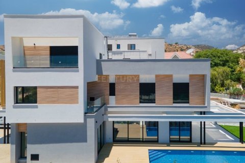 4 bedrooms Villa in Agios Tychonas, Limassol, Cyprus No. 54106