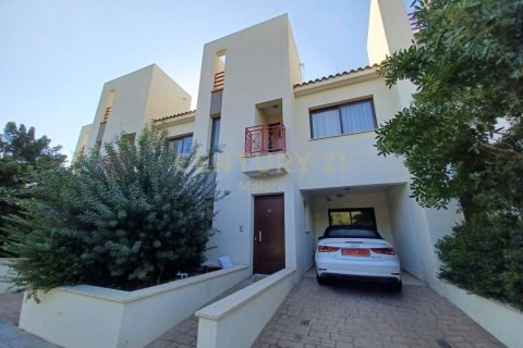 3 chambres Maison de Ville à Mouttagiaka, Limassol, Chypre No. 6075