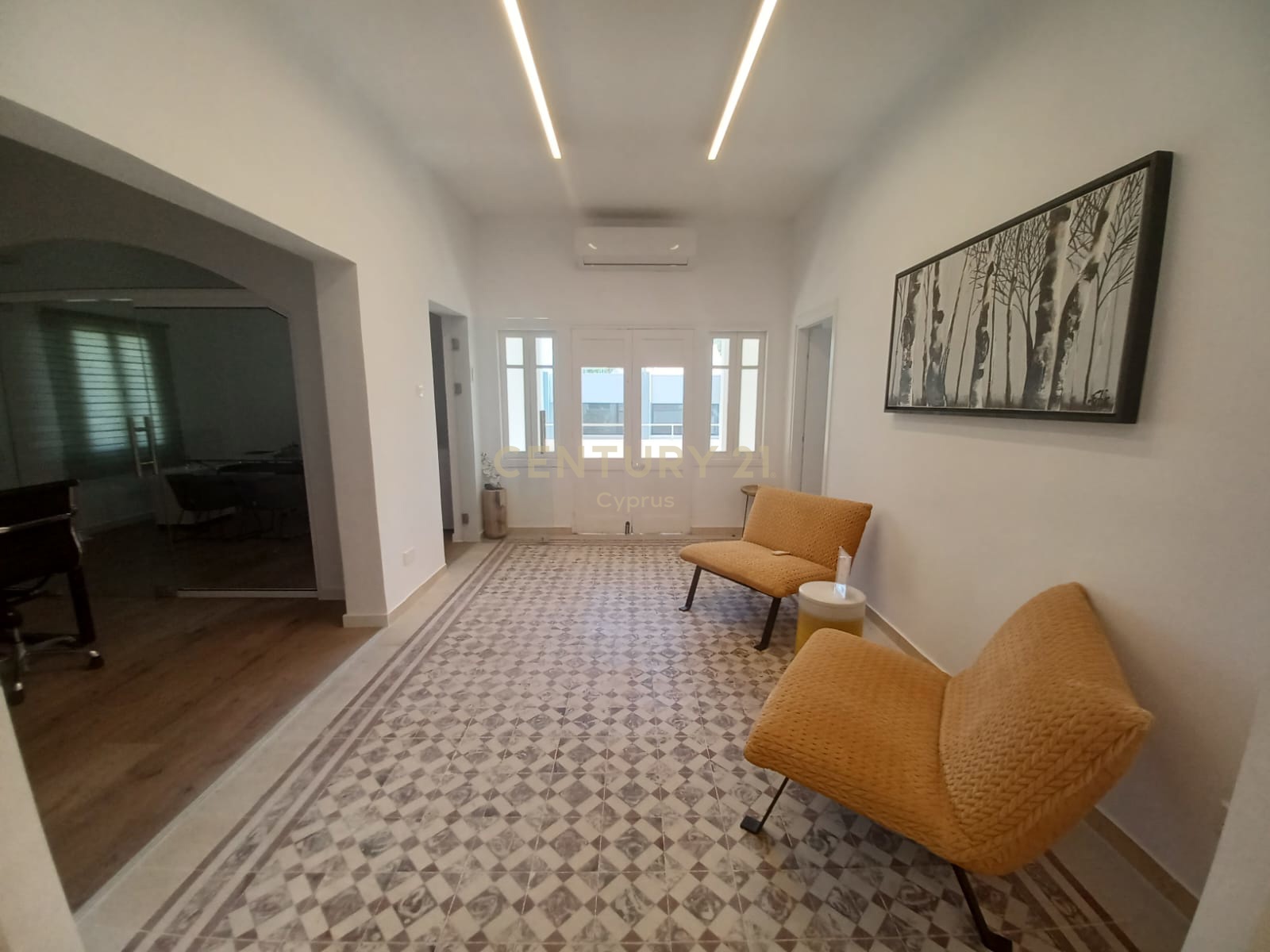 Офис 90м2 в Лимассол, Лимасол, Кипр № 57534