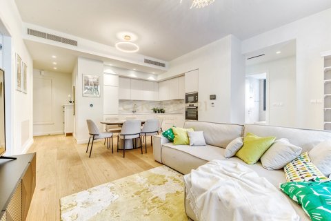 3 bedrooms Apartment in Germasogeia, Limassol, Cyprus No. 54185