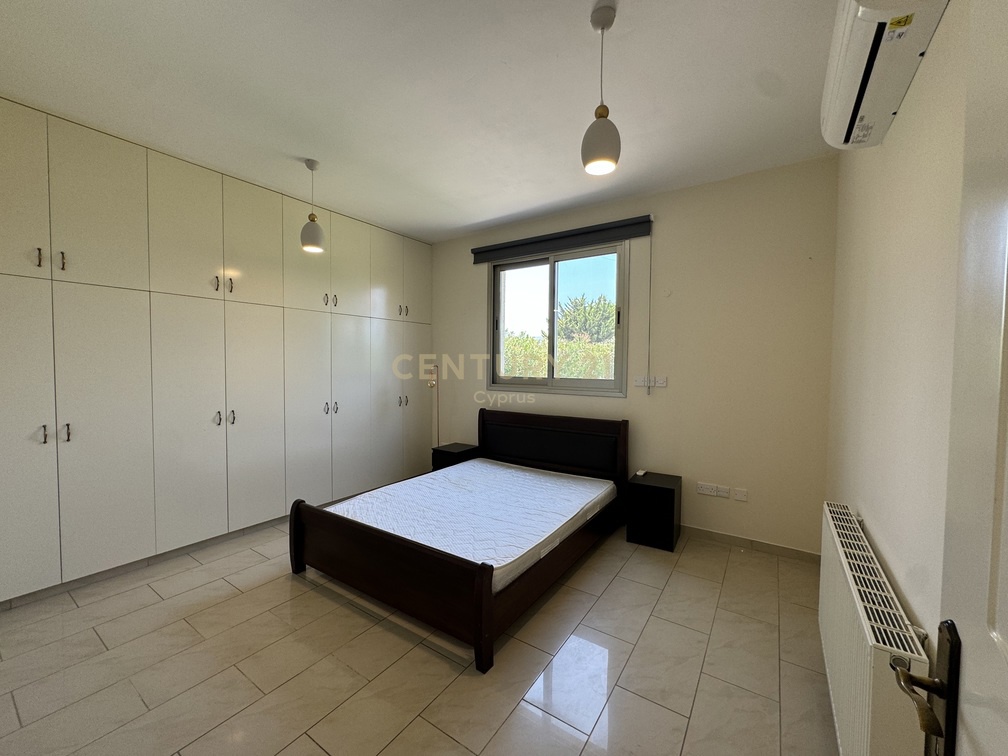 4 bedrooms Villa in Parekklisia, Limassol, Cyprus No. 54271