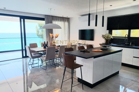 3 bedrooms Apartment in Germasogeia, Limassol, Cyprus No. 55239