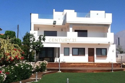 4 bedrooms Villa in Zygi, Larnaka, Cyprus No. 55857
