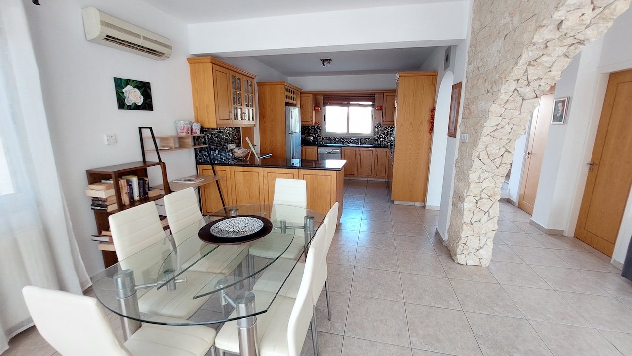 3 bedrooms Villa in Pegeia, Paphos, Cyprus No. 54808