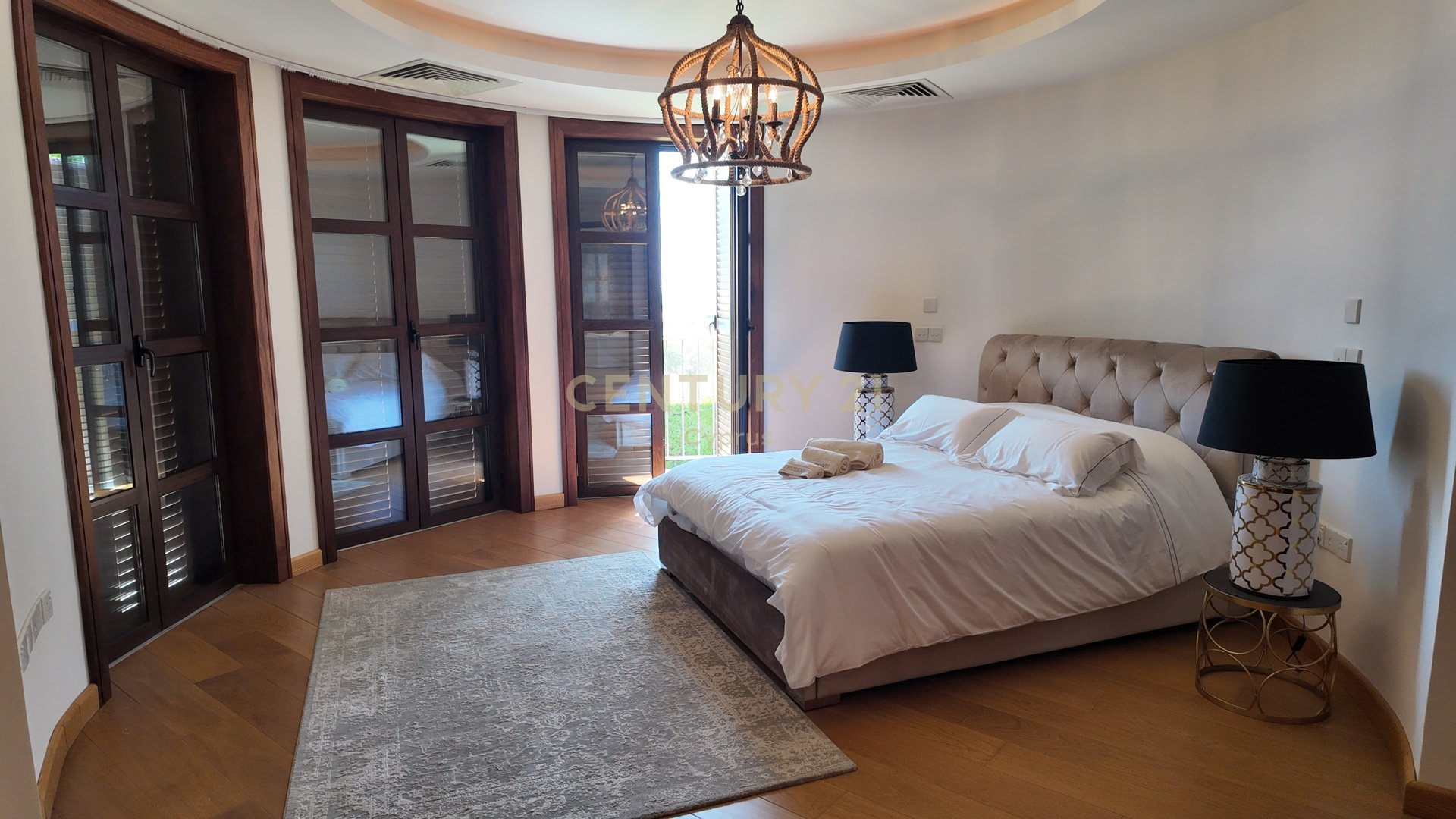 6 bedrooms Villa in Agios Tychonas, Limassol, Cyprus No. 53753
