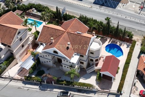 6 dormitorios Villa en Agios Tychonas, Limassol, Chipre No. 53629
