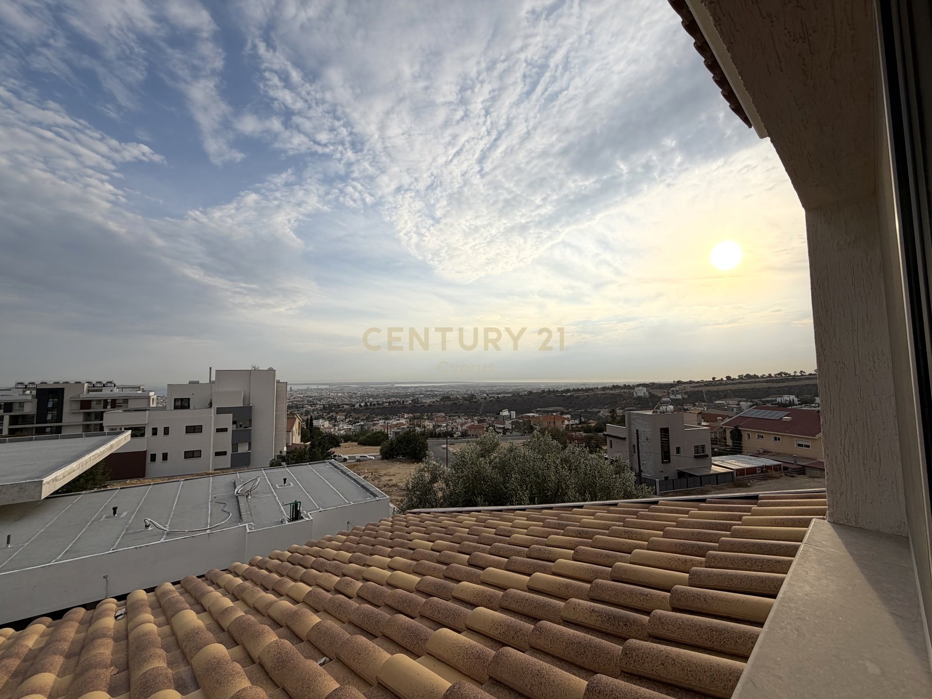 5 bedrooms Villa in Limassol, Cyprus No. 53518