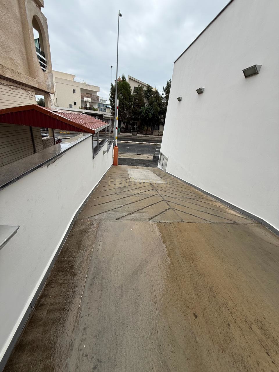 326m2 Office in Mesa Geitonia, Limassol, Cyprus No. 53426