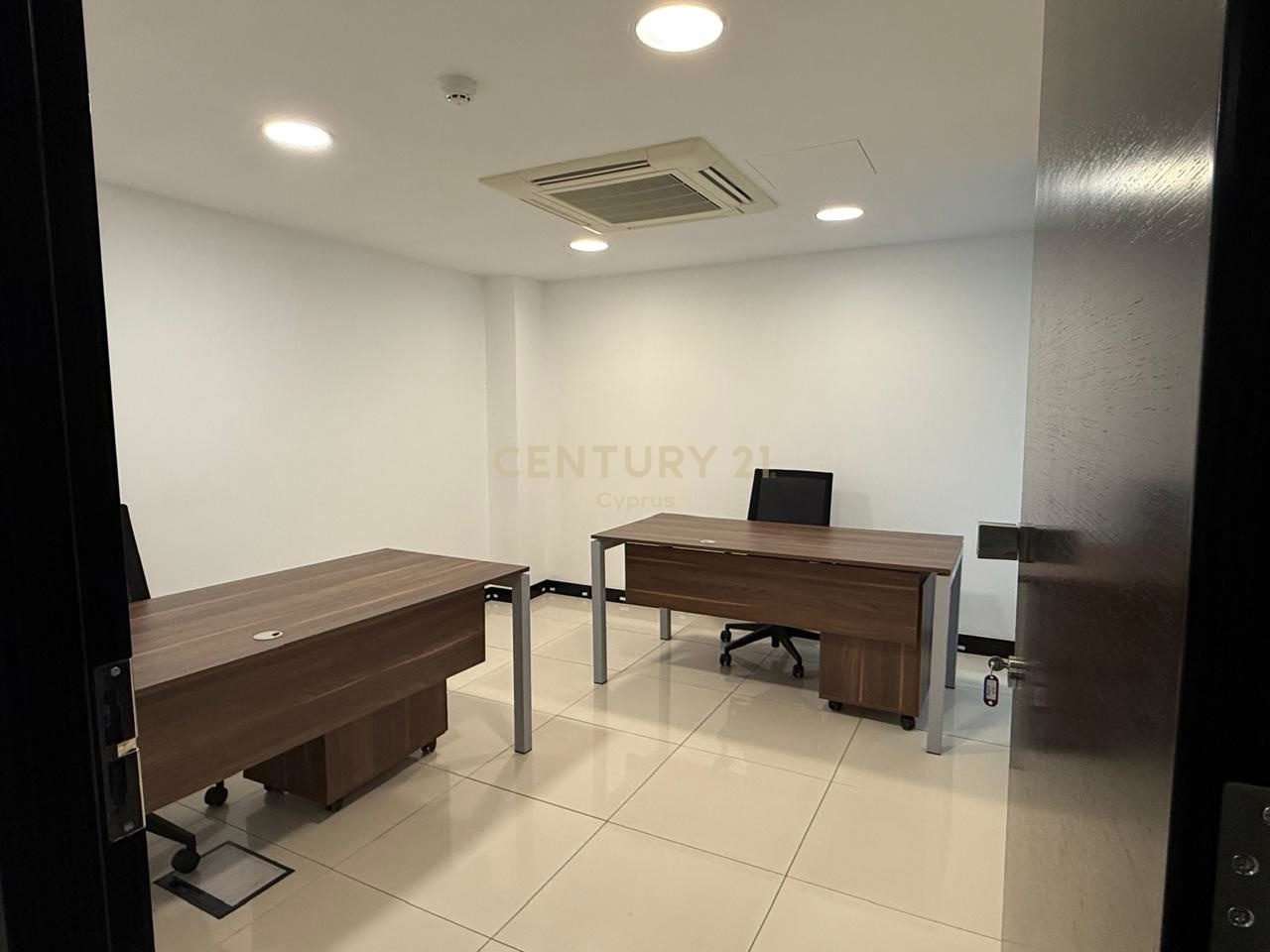 326m2 Office in Mesa Geitonia, Limassol, Cyprus No. 53426