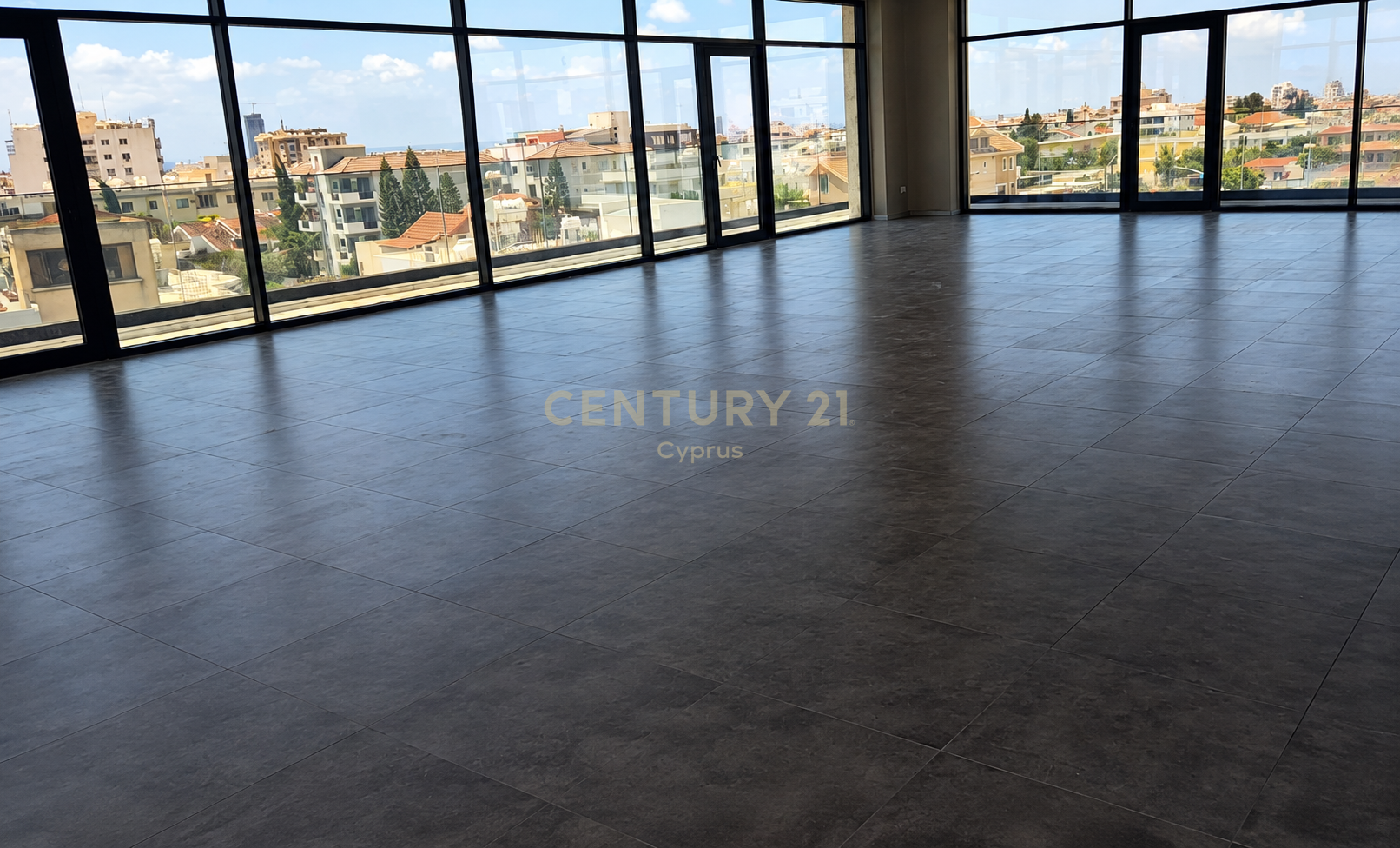 170m2 Bureau à Limassol, Chypre No. 53425