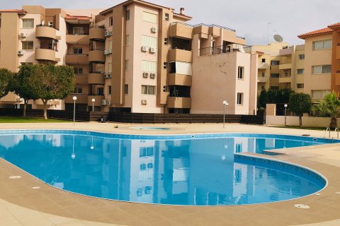 3 bedrooms Penthouse in Limassol, Cyprus No. 26268