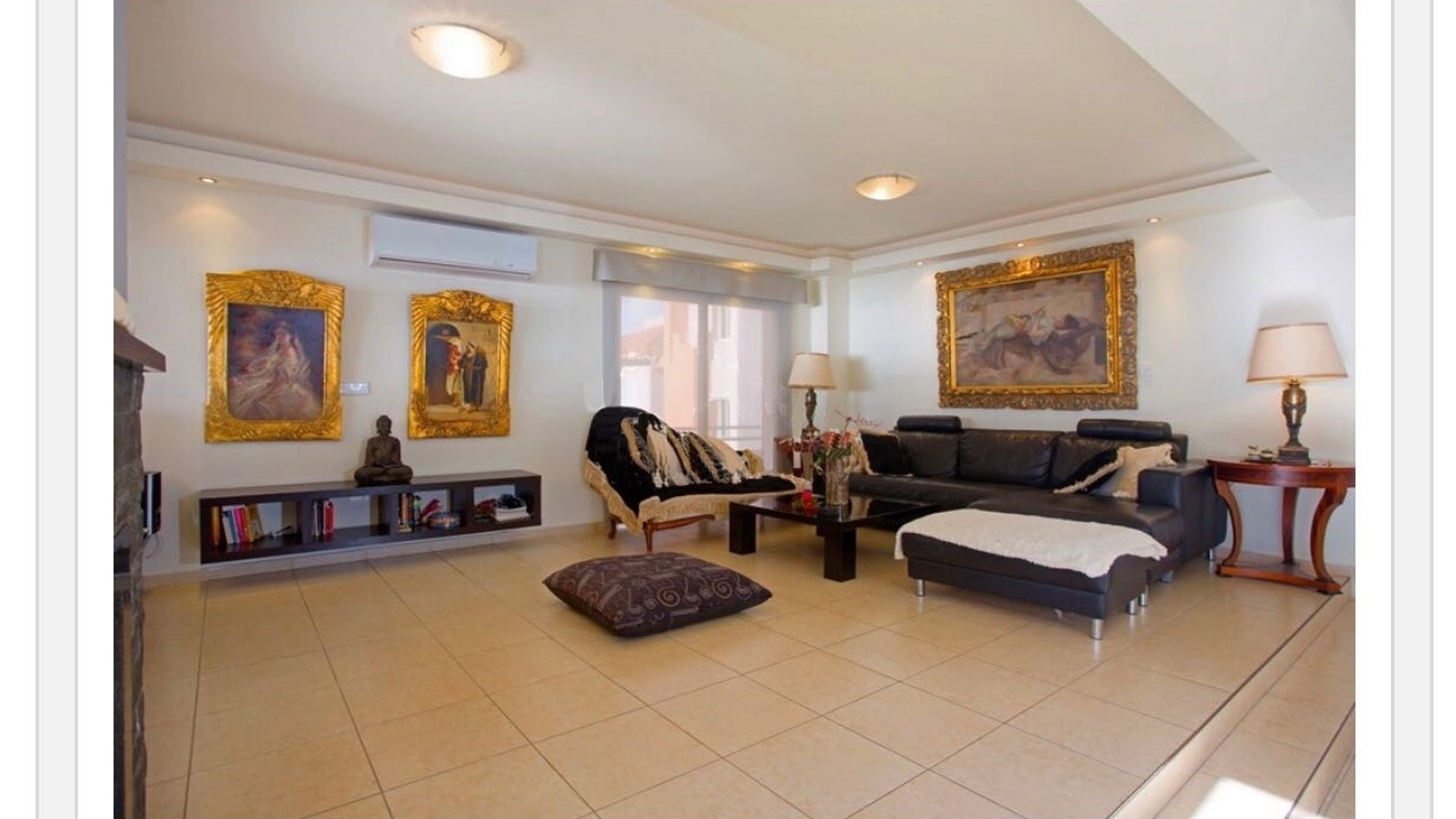 3 bedrooms Penthouse in Limassol, Cyprus No. 26268