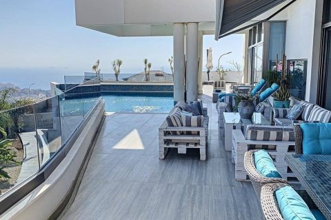 4 bedrooms Villa in Agios Tychonas, Limassol, Cyprus No. 26270