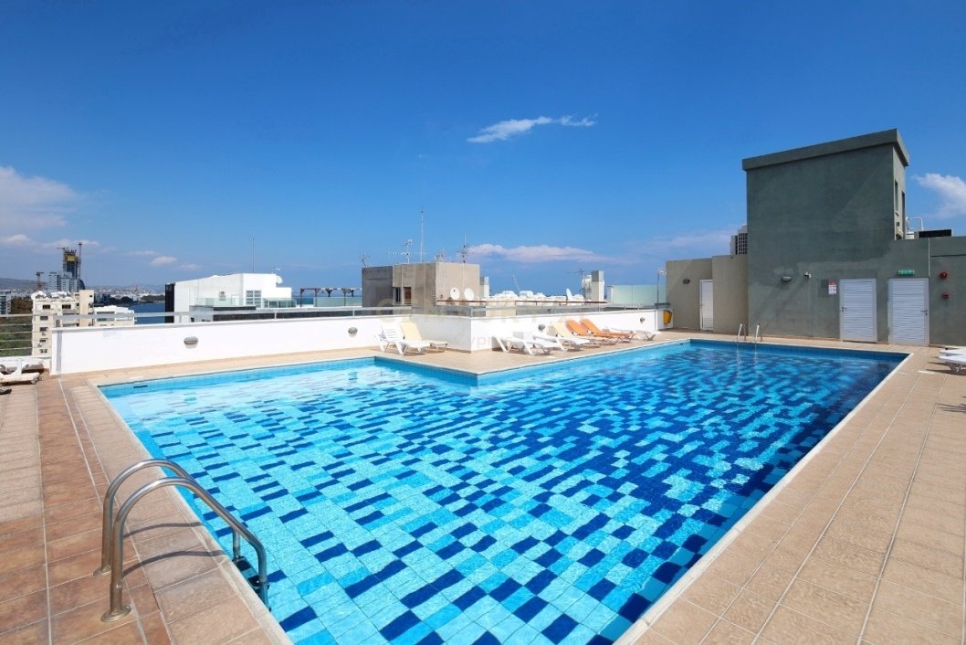 3 bedrooms Apartment in Limassol, Cyprus No. 30601