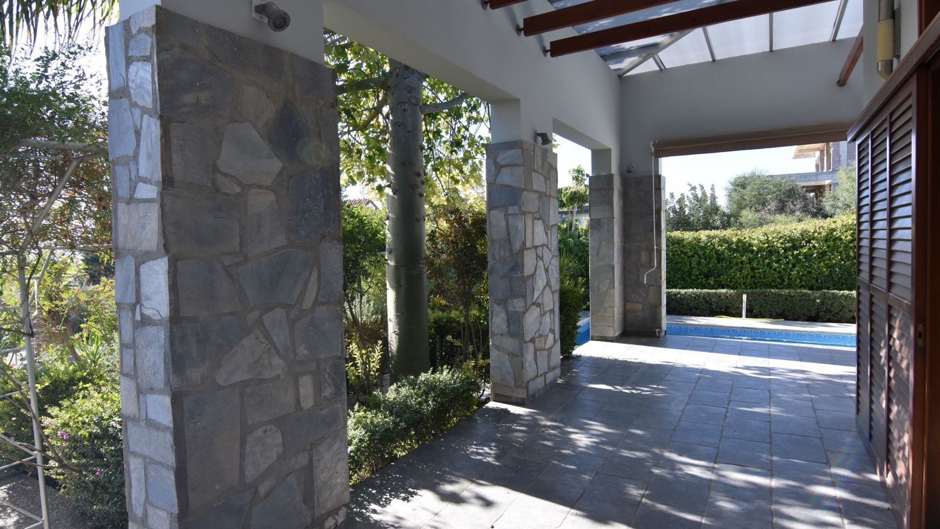 5 bedrooms Villa in Agios Athanasios, Limassol, Cyprus No. 28176