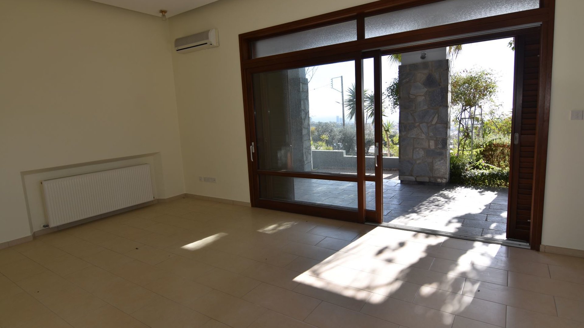 5 bedrooms Villa in Agios Athanasios, Limassol, Cyprus No. 28176