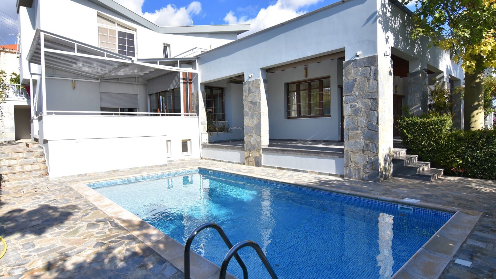 5 bedrooms Villa in Agios Athanasios, Limassol, Cyprus No. 28176