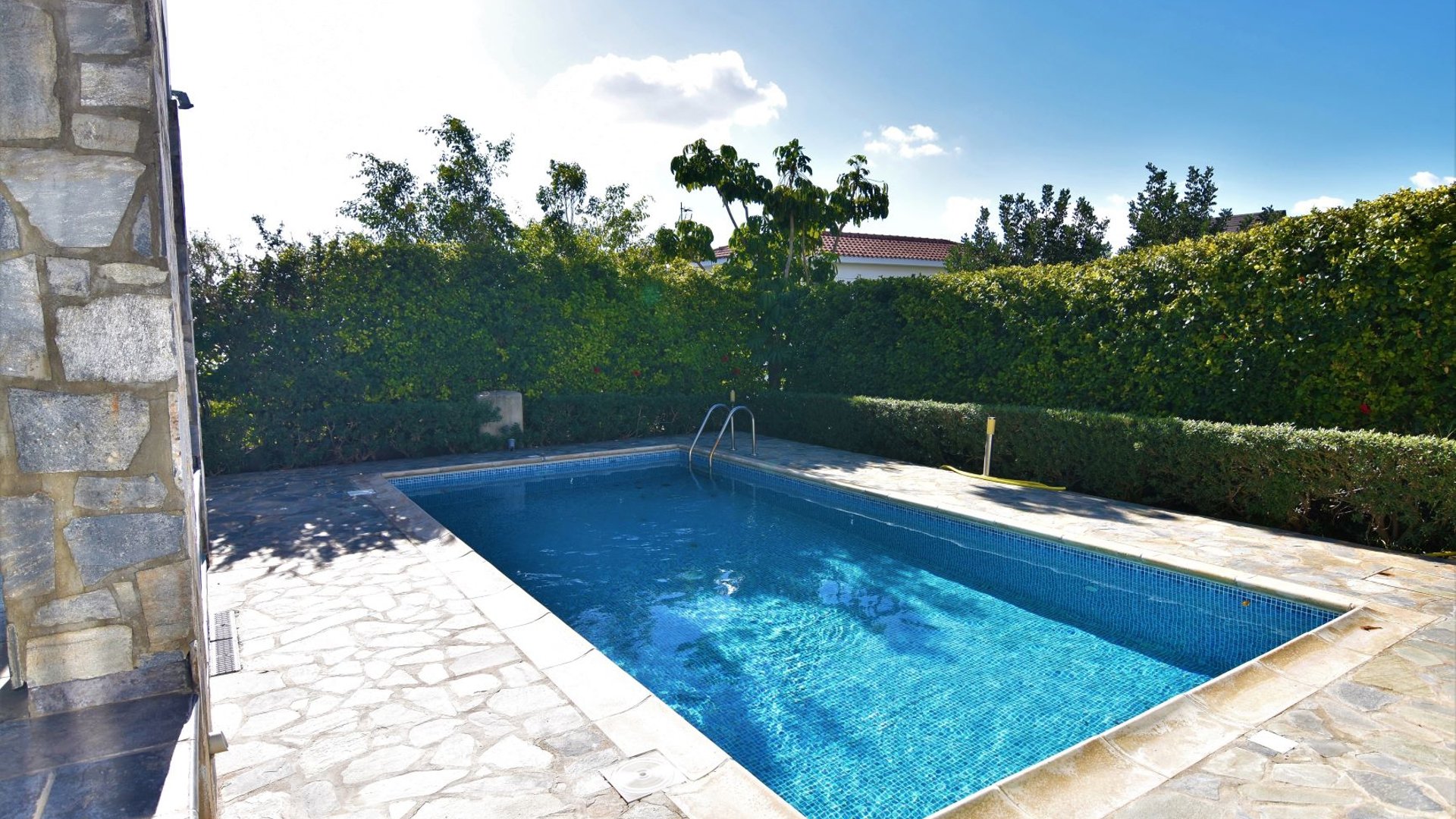 5 bedrooms Villa in Agios Athanasios, Limassol, Cyprus No. 28176